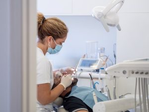 Family dental clinic near me